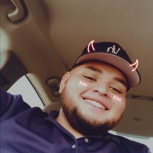 Meet your Posher, Victor